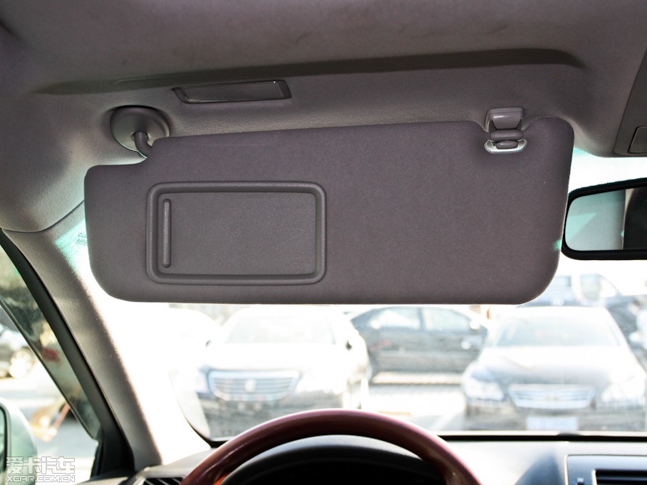 2011ʹ 2.5L Royal Ƥ촰؄e