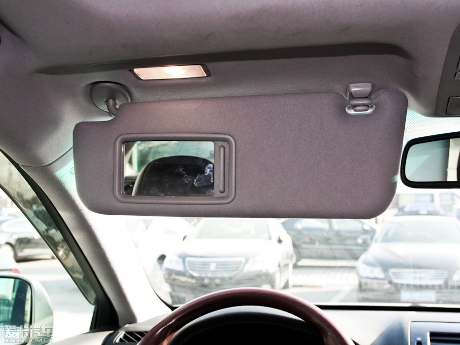 2011ʹ 2.5L Royal Ƥ촰؄e