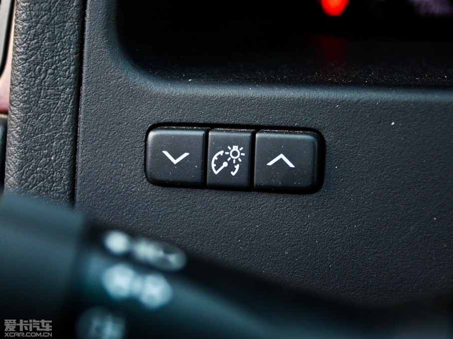 2011ʹ 2.5L Royal Ƥ촰؄e