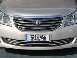 2011款2.5L Royal 真皮天窗特别版 中网