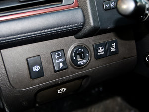 20112.5L Royal Ƥ촰؄e п؅^