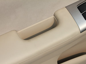 2011款1.6L 手动经典版 空间座椅