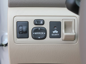 2011款1.6L 手动经典版 空间座椅