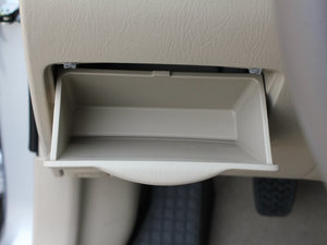 2011款1.6L 手动经典版 空间座椅