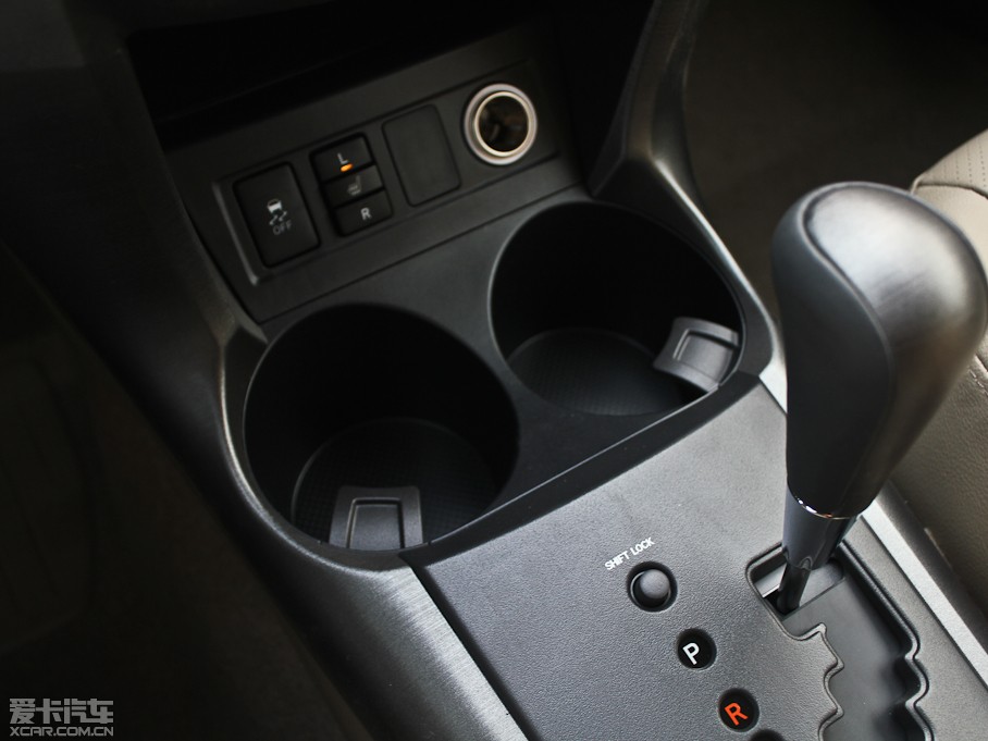 2012RAV4s 2.0L ԄӃ(q)A