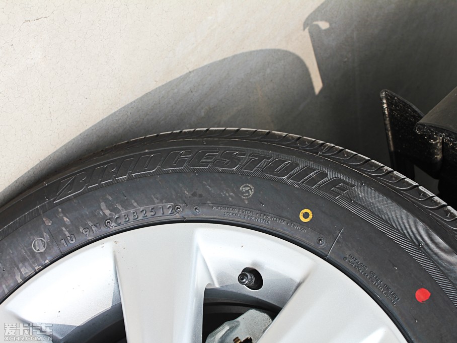 2012_ 1.6L GL ATb