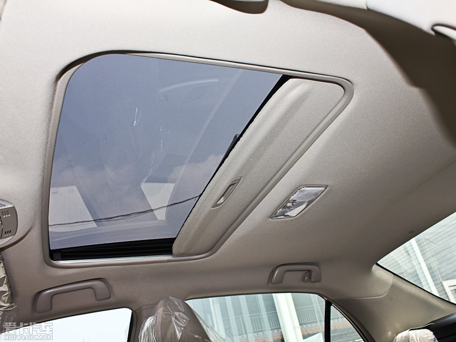 2012_ 1.6L GL ATb