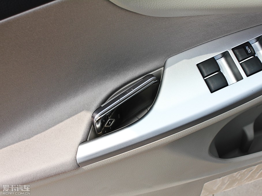 2012_ 1.6L GL ATb