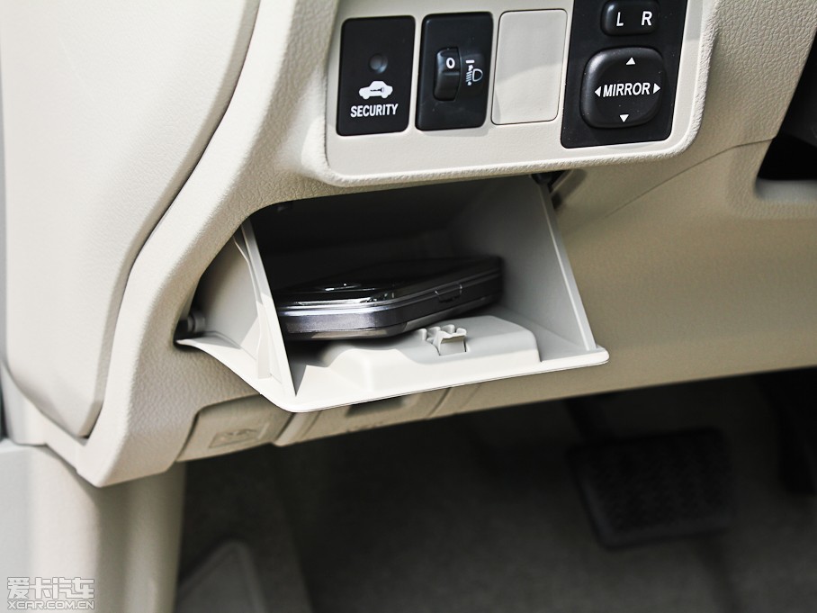 2012_ 1.6L GL ATb