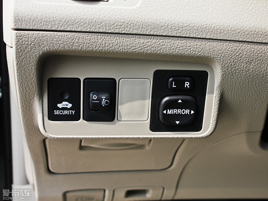 2012_ 1.6L GL ATb