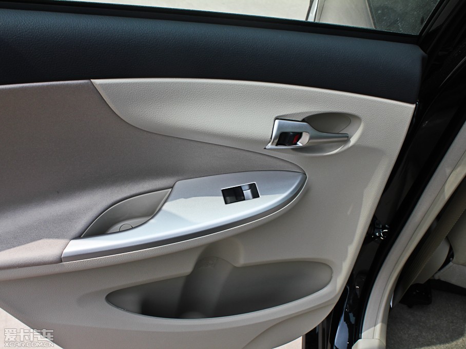 2012_ 1.6L GL ATb