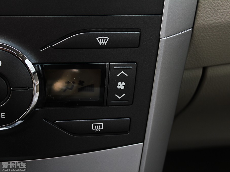 2012_ 1.6L GL ATb