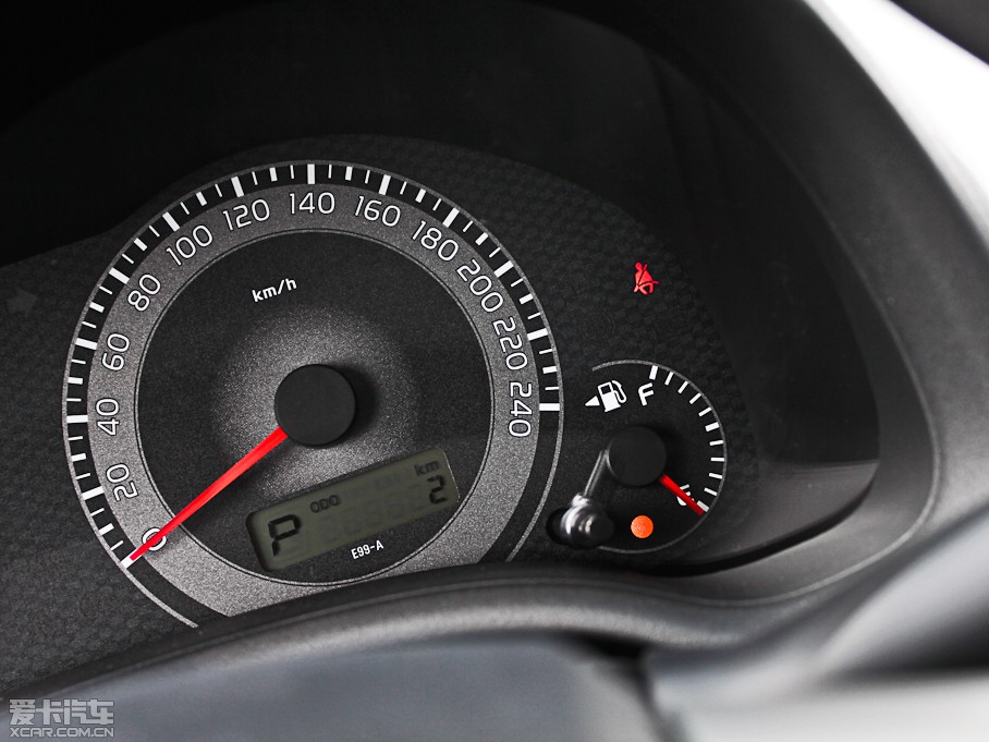 2012_ 1.6L GL ATb