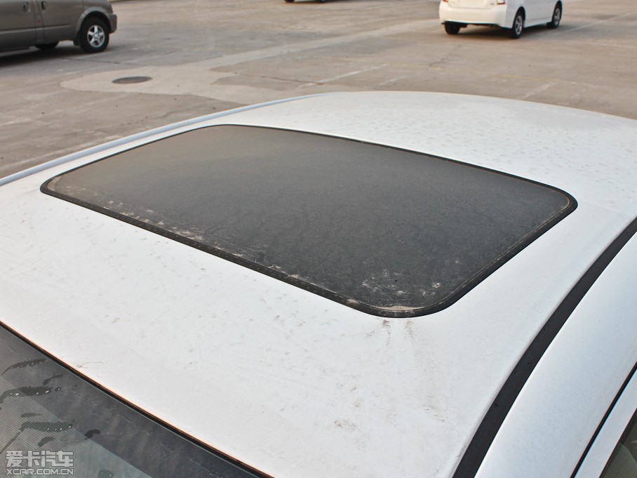 2012_ 1.6L GL MTb