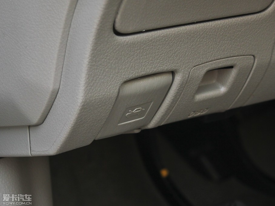 2012_ 1.6L GL MTb