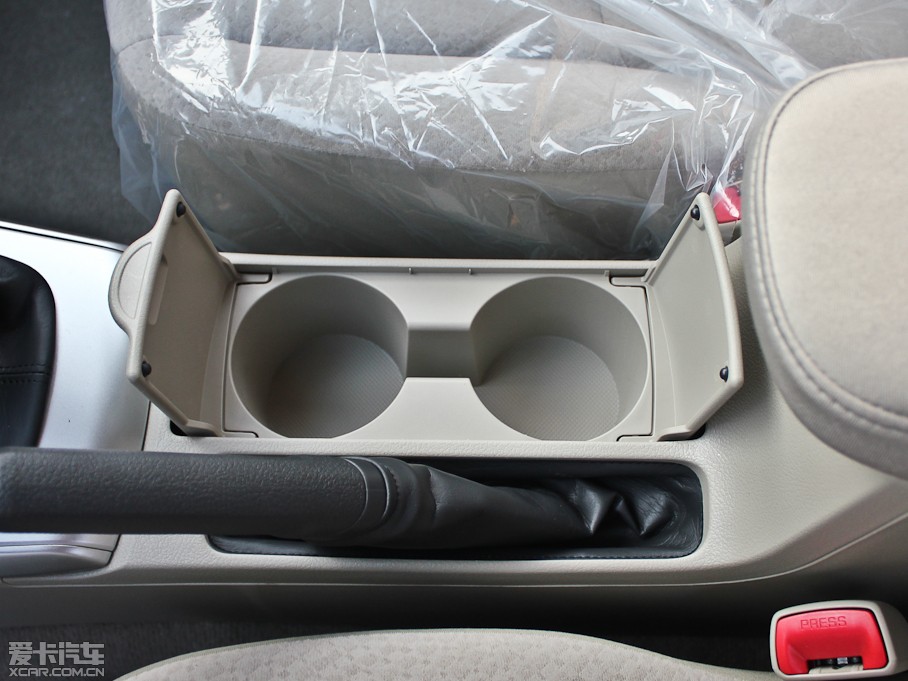 2012_ 1.6L GL MTb