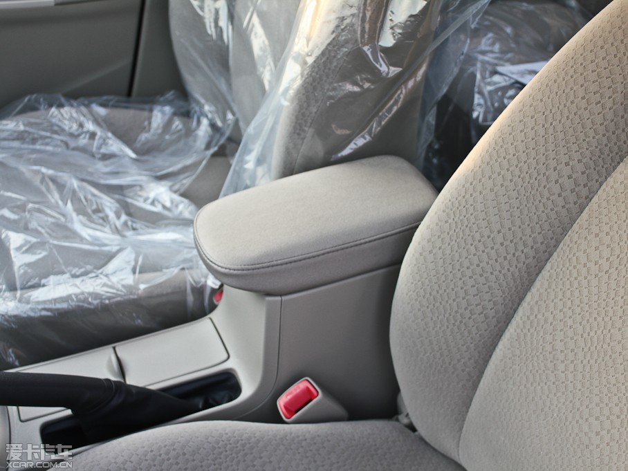 2012��_�� 1.6L GL MT���b��