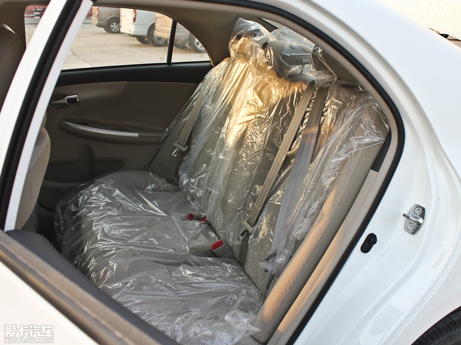 2012��_�� 1.6L GL MT���b��