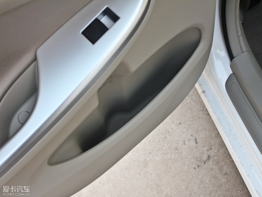 2012_ 1.6L GL MTb