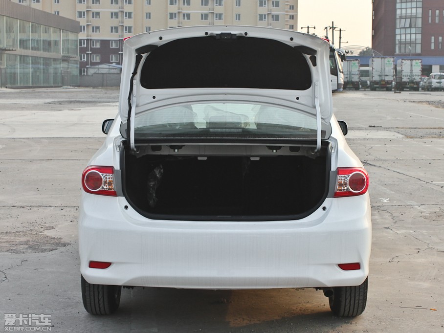 2012_ 1.6L GL MTb