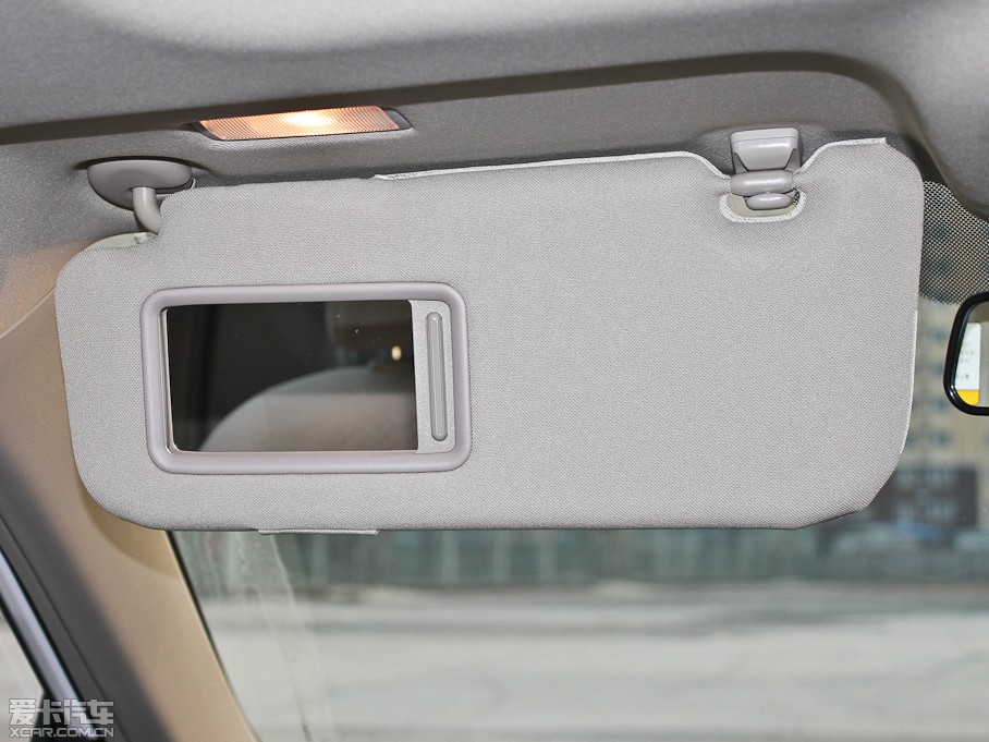 2012��_�� 1.6L GL MT���b��