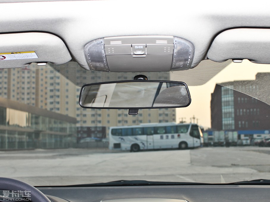 2012��_�� 1.6L GL MT���b��