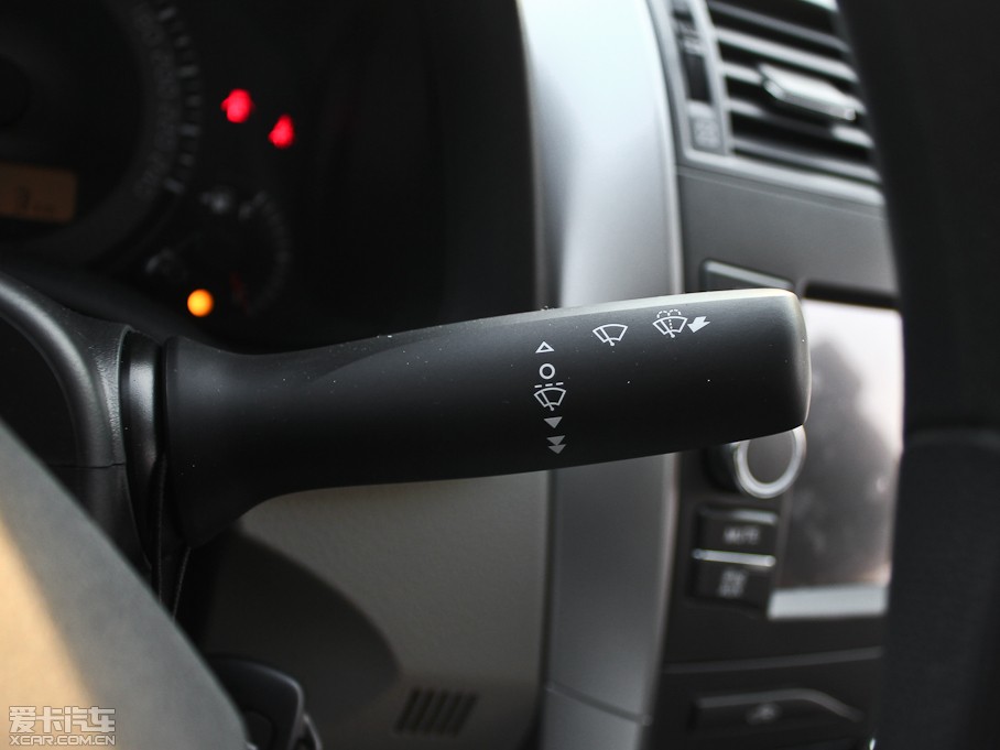 2012_ 1.6L GL MTb