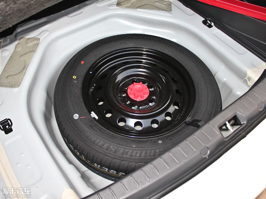 2012_ 1.6L GL MTb