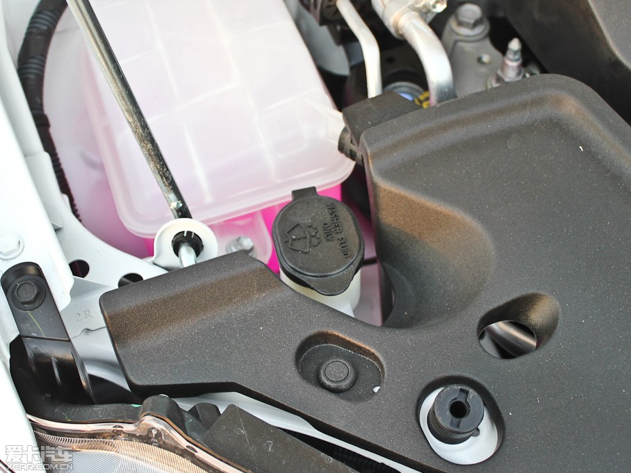 2012_ 1.6L GL MTb