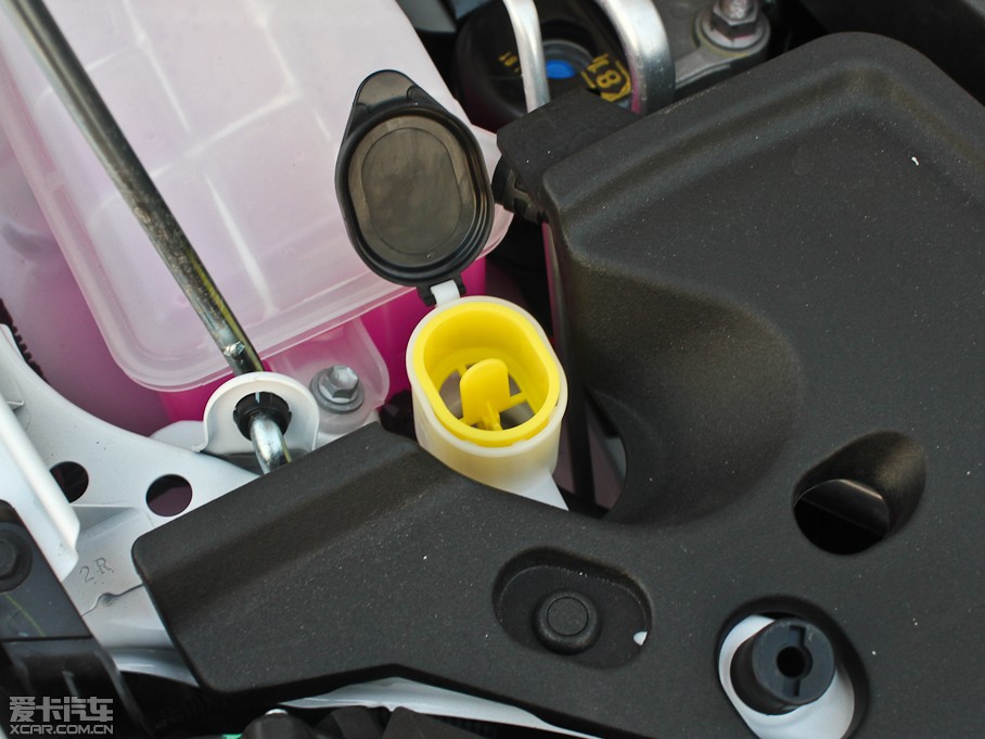 2012_ 1.6L GL MTb