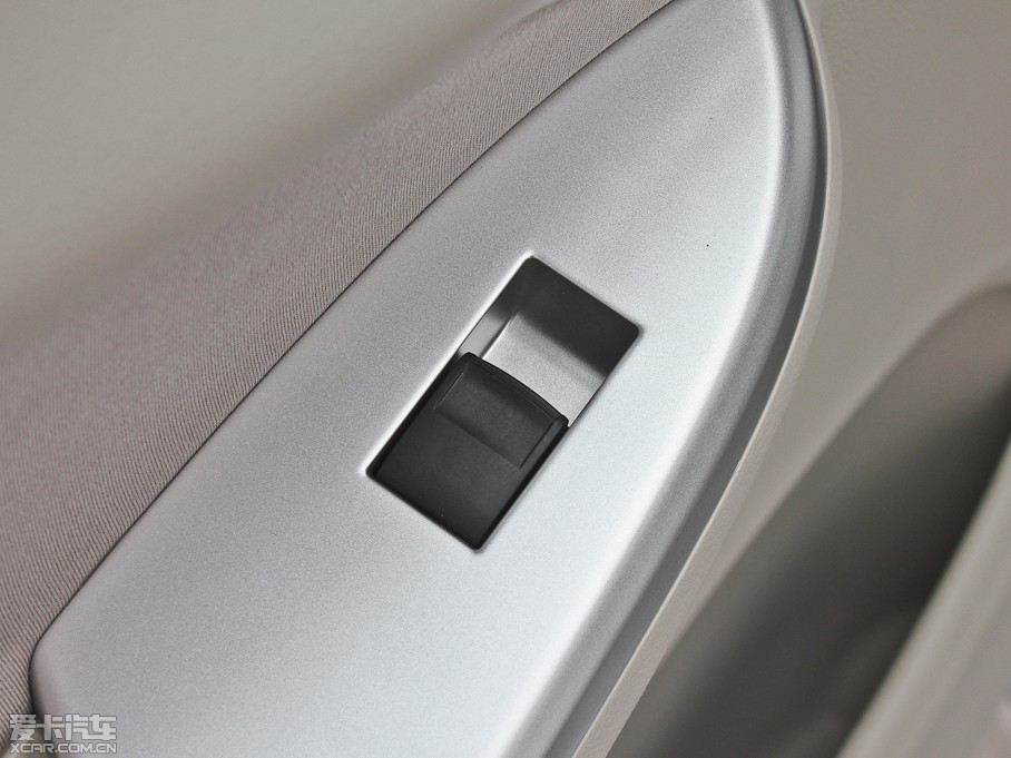 2012_ 1.8L GL-i CVTb