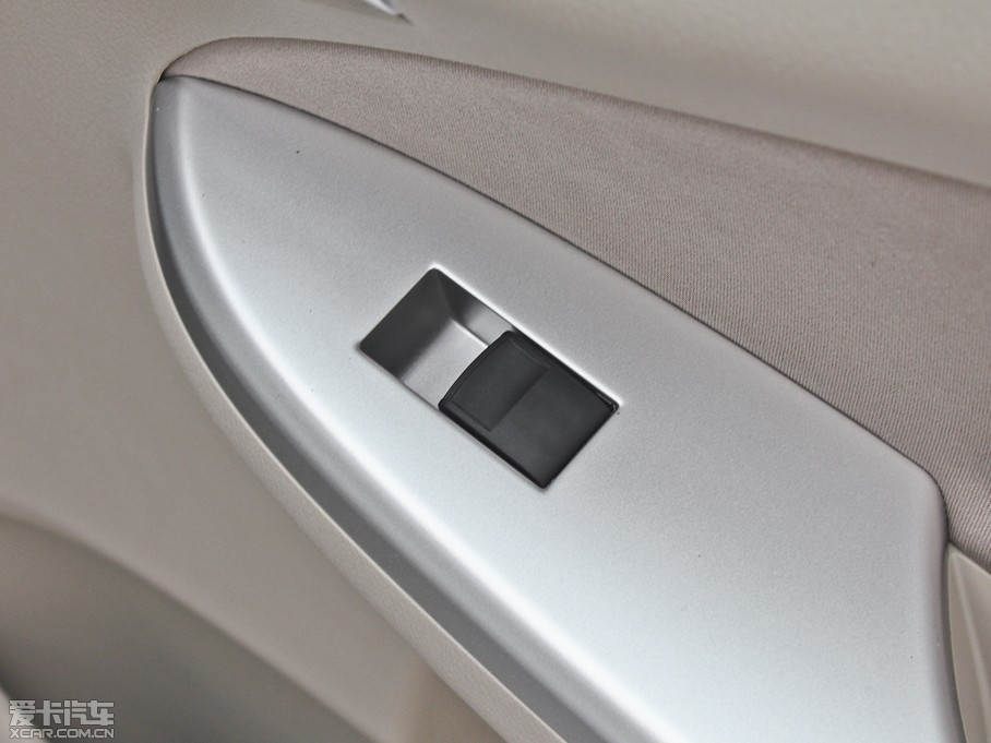 2012_ 1.8L GL-i CVTb