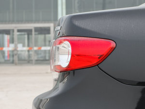 20121.8L GL-i CVTb ^