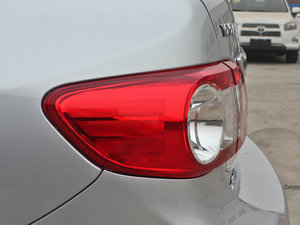 20121.8L GL-i CVTb ^