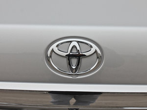 20121.8L GL-i CVTb ^