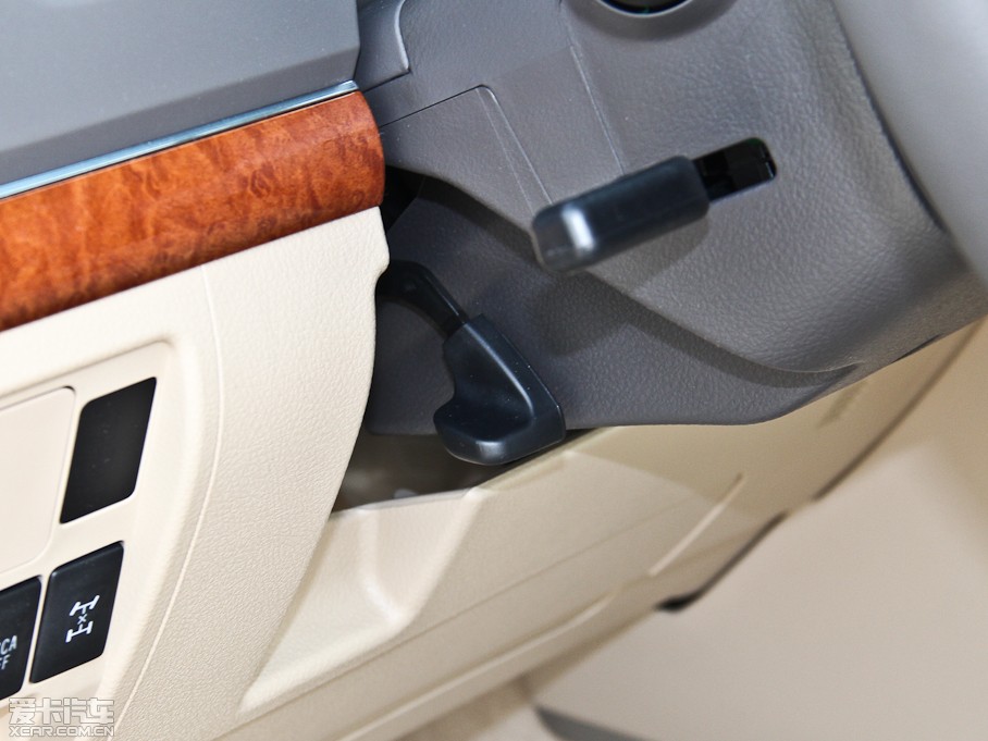 2012���m�¿�·�� 4.0L VX