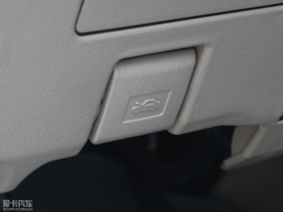 2010J־ 2.5V L(fng)кA(do)