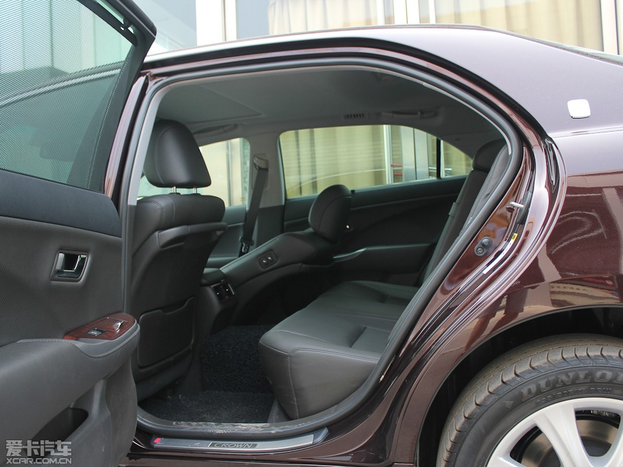 2012ʹ 3.0L Royal Saloon VIP