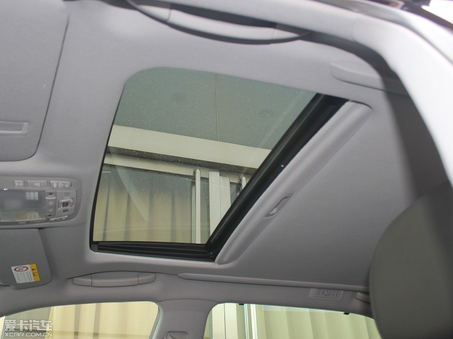 2012ʹ 3.0L Royal Saloon VIP