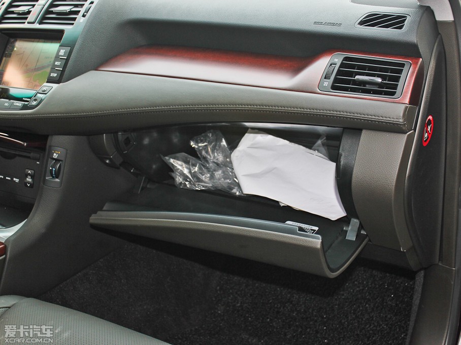 2012ʹ 3.0L Royal Saloon VIP