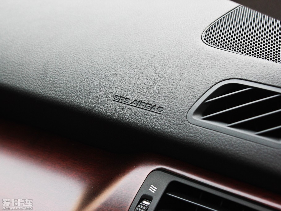 2012ʹ 3.0L Royal Saloon VIP