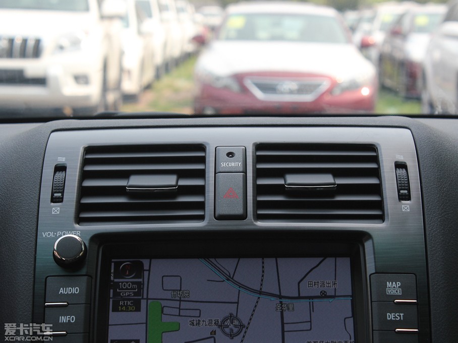 2012ʹ 3.0L Royal Saloon VIP