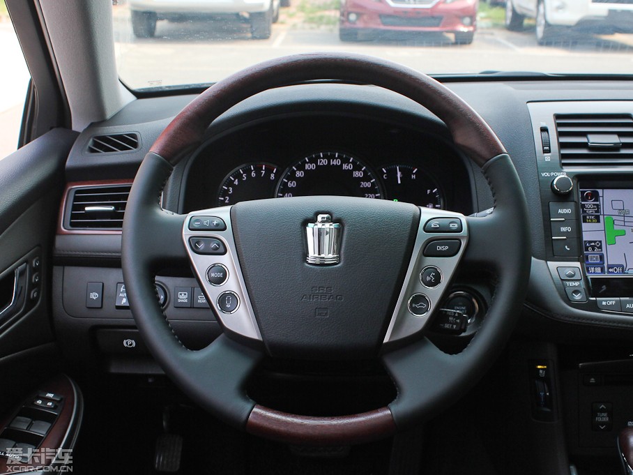 2012ʹ 3.0L Royal Saloon VIP