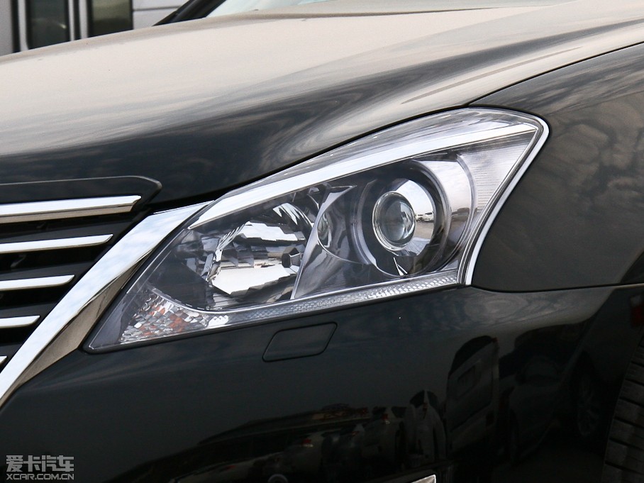 2012ʹ 2.5L Royal Saloon