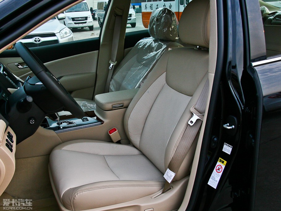 2012ʹ 2.5L Royal Saloon