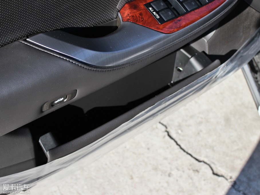 2012��ʹ� 2.5L Royal ��(d��o)����