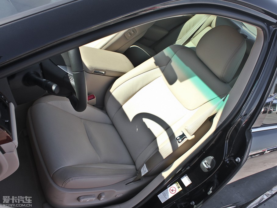 2012��ʹ� 2.5L Royal ������