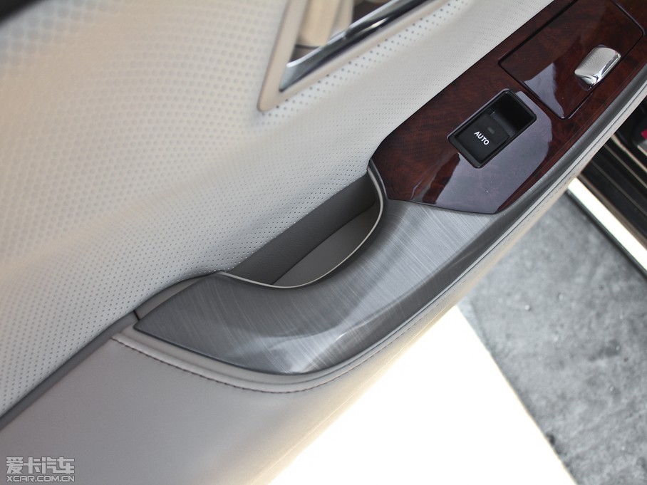 2012��ʹ� 2.5L Royal ������