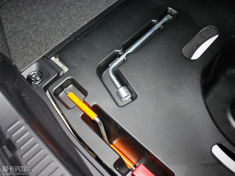 2012ʹ 2.5L Royal Saloon F