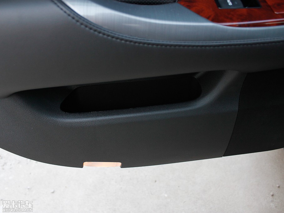 2012ʹ 2.5L Royal Ƥ